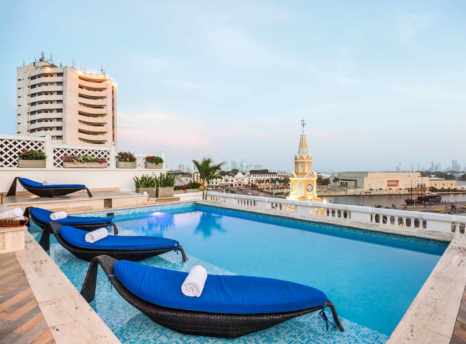 Nh Royal Urban Cartagena Hotel Exterior foto
